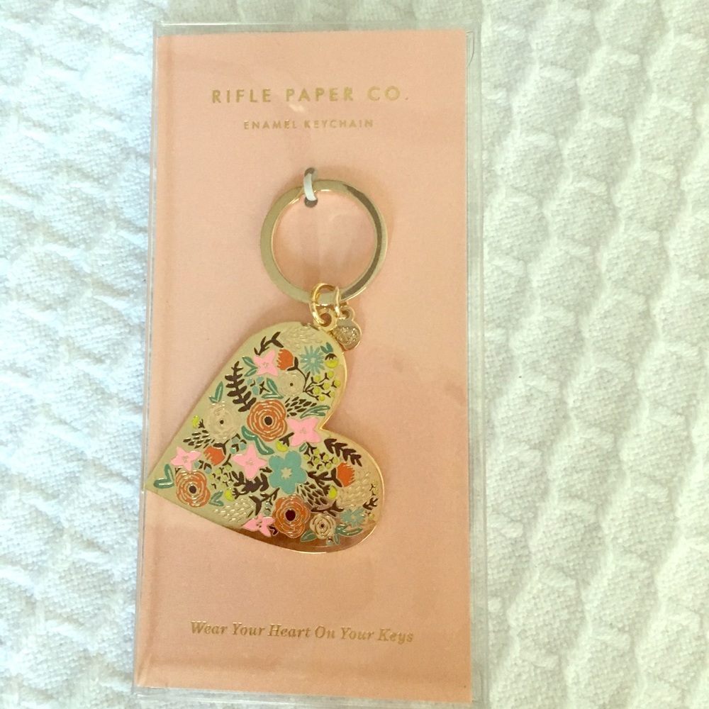 New w tag - Heart Keychain